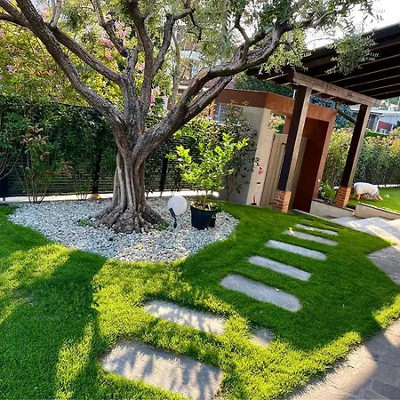 Other Garden - Luxury Bed And Breakfast-2