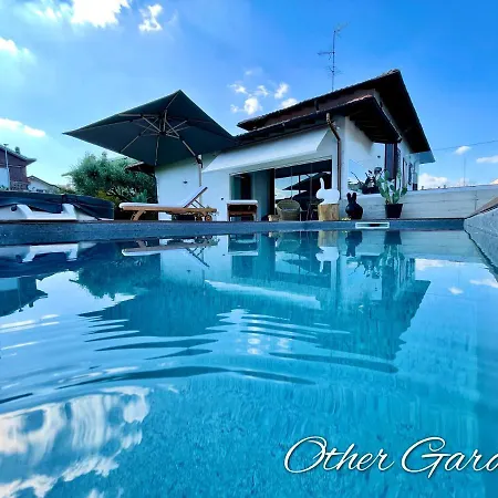 Other Garden - Luxury Bed And Breakfast-3